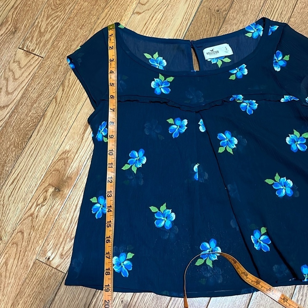 Hollister Floral Sheer Top Size Small - Picture 7 of 7